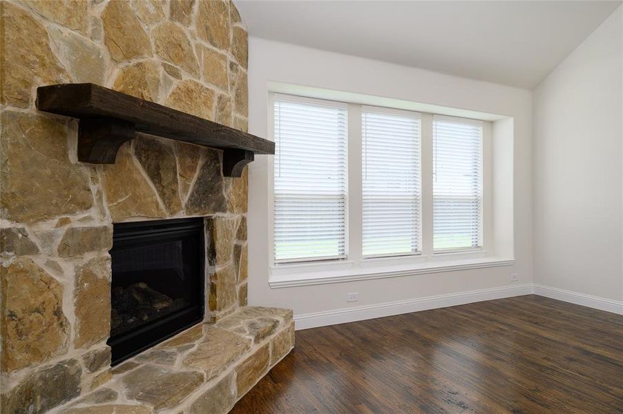 Spacious, unfurnished interior of a new home in Creekview Meadows, Pilot Point (Image 27). Spacious, unfurnished interior of a new home in Creekview Meadows, Pilot Point (Image 27).