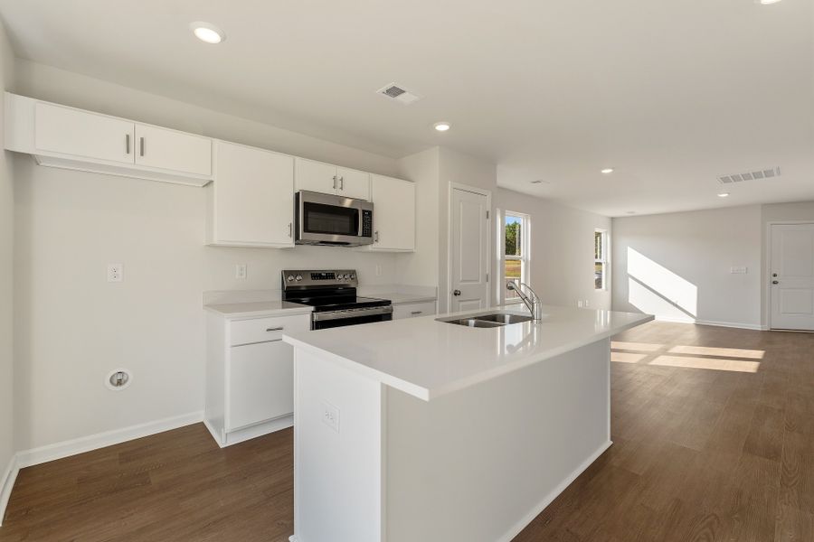 Furnished interior view inside a new home in Evergreen, Spartanburg (Image 5).