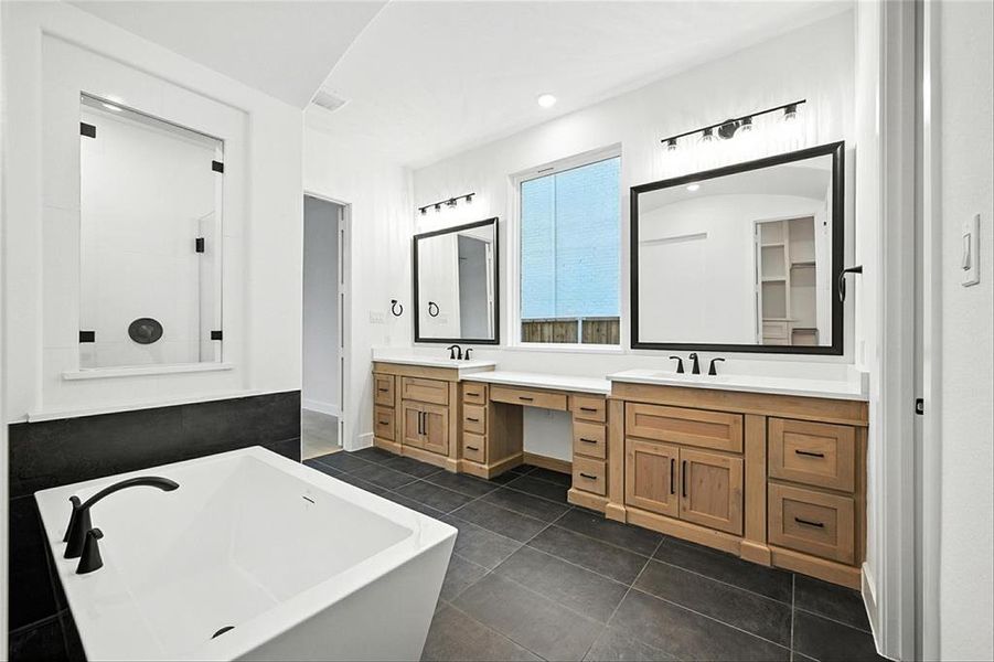 2720AmberLn220E016 2720AmberLn220E016