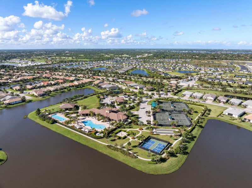 Image 26 of a home in Veranda Gardens.