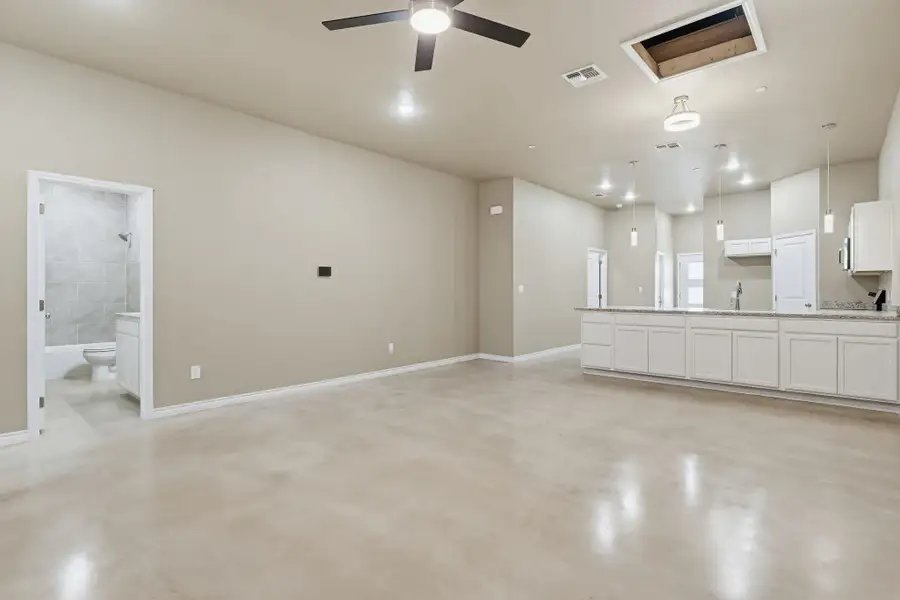 Spacious, unfurnished interior of a new home in , Copperas Cove (Image 13). Spacious, unfurnished interior of a new home in , Copperas Cove (Image 13).