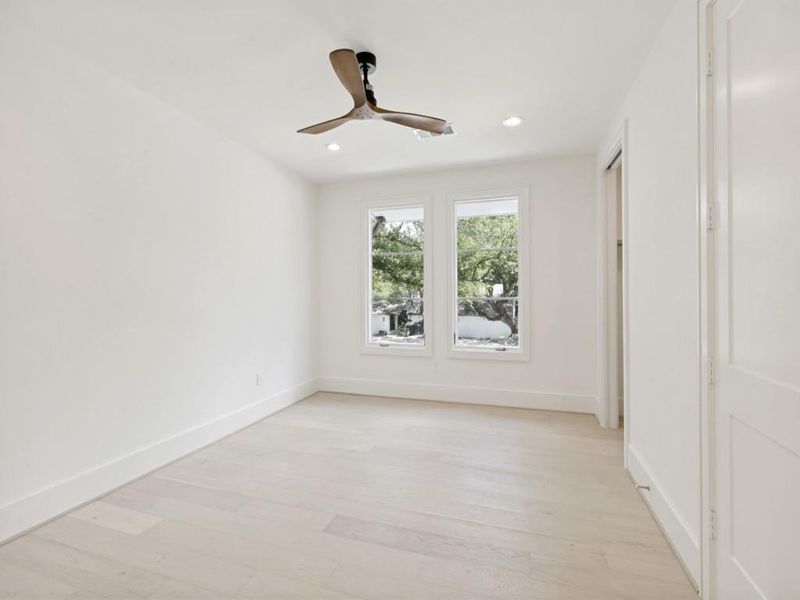 Spacious, unfurnished interior of a new home in , Dallas (Image 22). Spacious, unfurnished interior of a new home in , Dallas (Image 22).