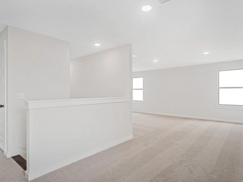 Spacious, unfurnished interior of a new home in Calista Farms, White House (Image 29).