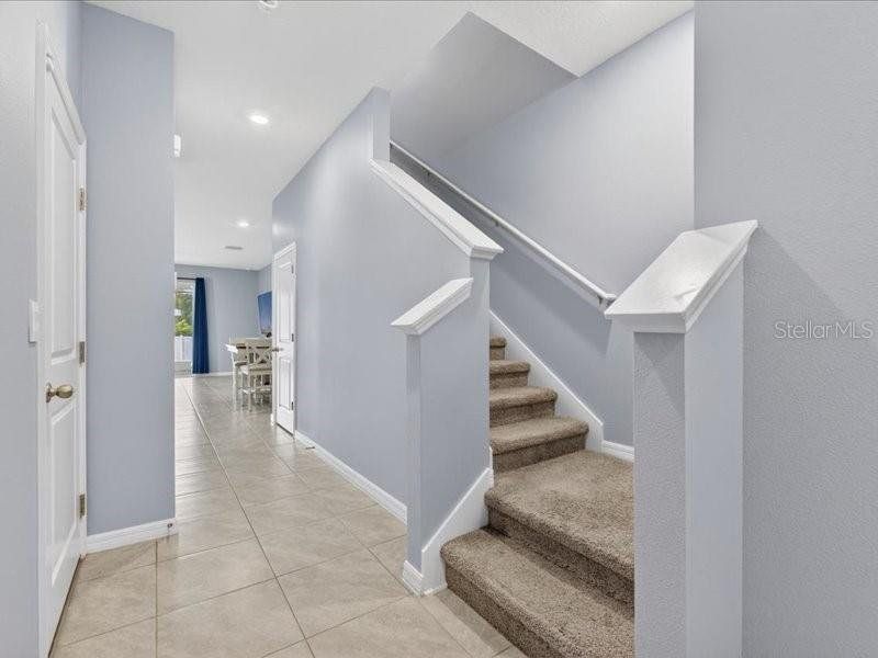 Spacious, unfurnished interior of a new home in , Apollo Beach (Image 25).
