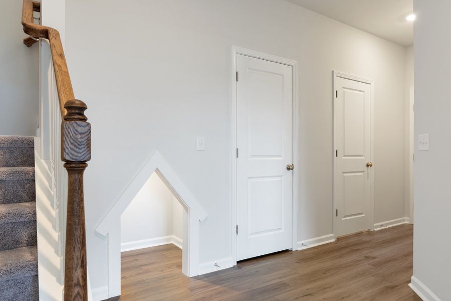 Image 31 of a home in Richmond Hill.