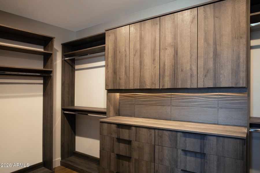 26-010(DOM)140 26-010(DOM)140