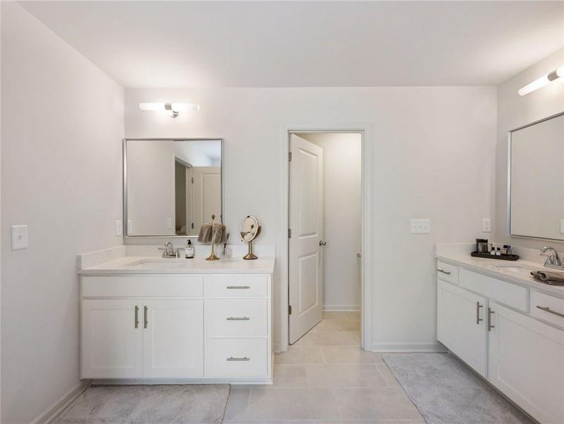 Furnished interior view inside a new home in , Bethlehem (Image 37).