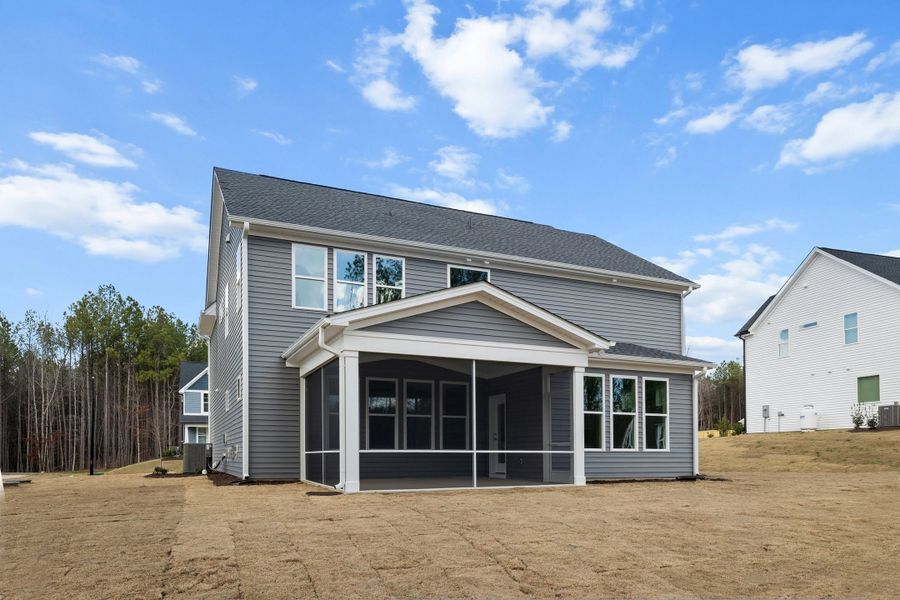 Representative exterior details of a home built from the The Hampton by RobuckHomes in Baylee Ridge, Selma (Image 74).