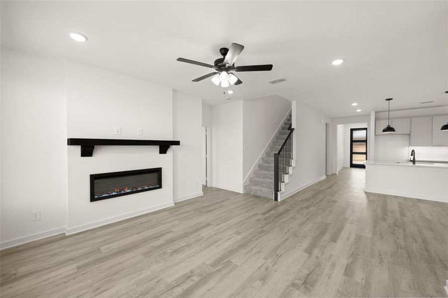 328 Deer Ridge- Living Room-1 328 Deer Ridge- Living Room-1