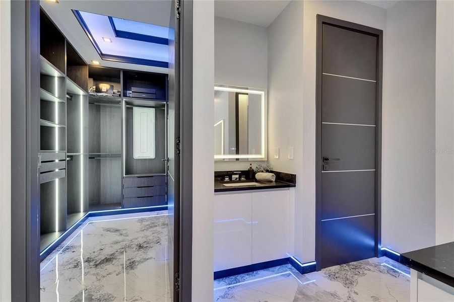 Furnished interior view inside a new home in , Apollo Beach (Image 4).