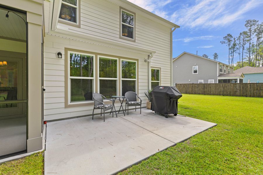Exterior details and patio area of a home in , Johns Island (Image 3).