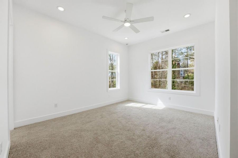 Spacious, unfurnished interior of a new home in , Roswell (Image 33).