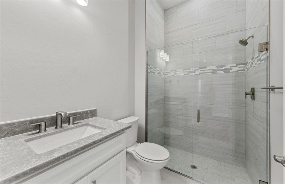 Furnished interior view inside a new home in Del Webb Catalina, Lakewood Ranch (Image 8).