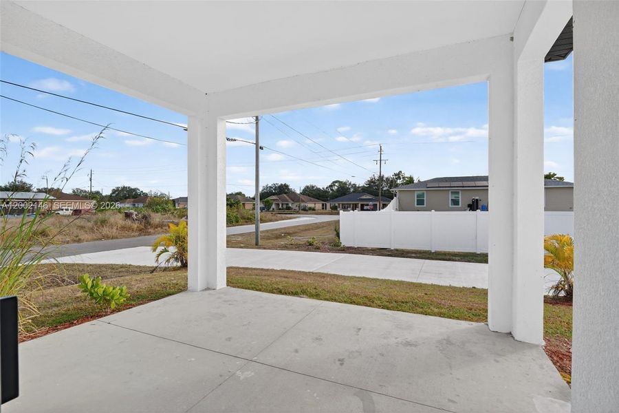 Exterior details and patio area of a home in , Lehigh Acres (Image 4).