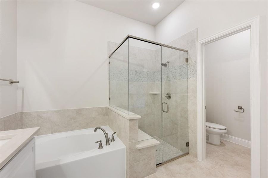 Furnished interior view inside a new home in Hampton Park, Glenn Heights (Image 12).