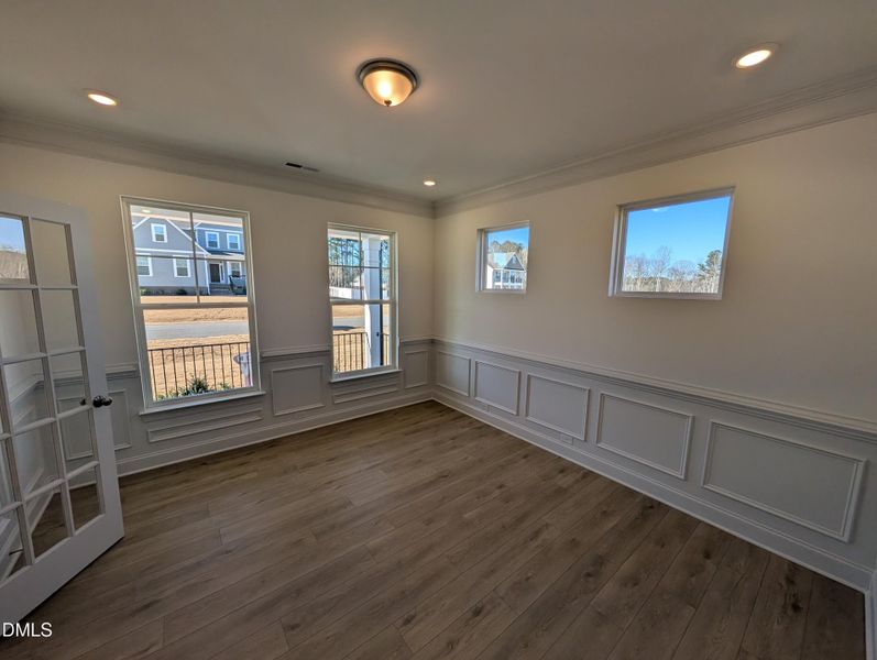 PXL_20251219_180634239