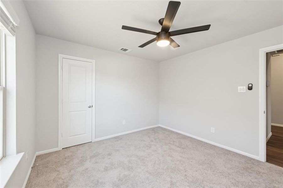 Spacious, unfurnished interior of a new home in Light Farms - Sweetwater, Celina (Image 18).