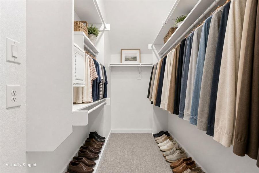 642 Oakridge Primary Closet Prague