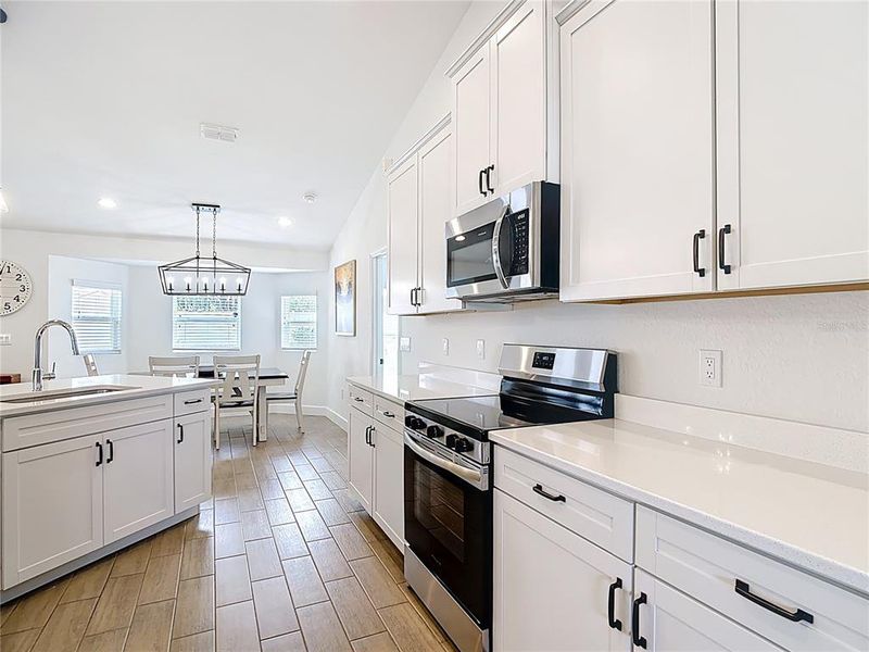 Furnished interior view inside a new home in , Bartow (Image 15).