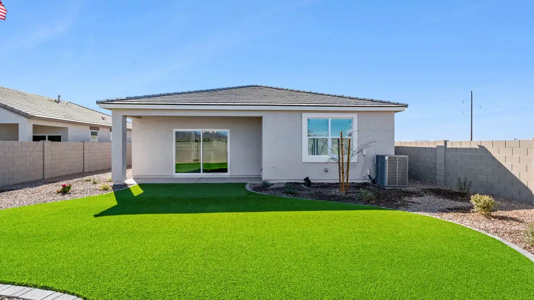 Exterior details and patio area of a home in Copper Falls, Buckeye (Image 3).