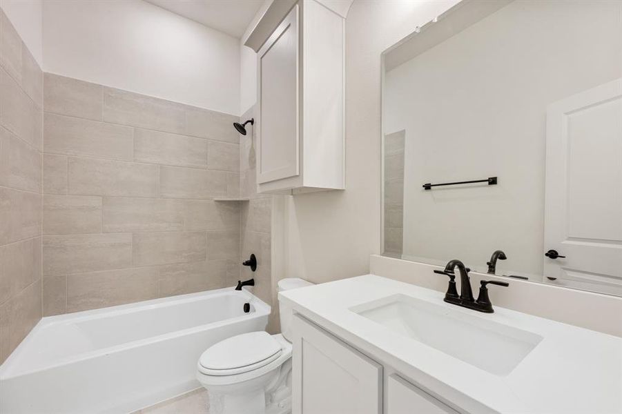 Furnished interior view inside a new home in Meadow Vista 60-65, Anna (Image 10). Furnished interior view inside a new home in Meadow Vista 60-65, Anna (Image 10).