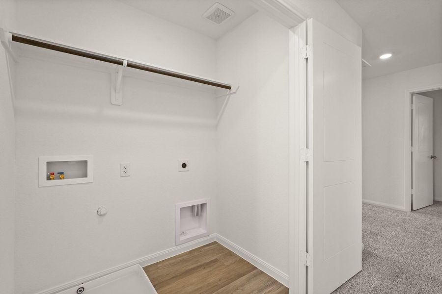 Spacious, unfurnished interior of a new home in McCrorey Trails, Conroe (Image 6). Spacious, unfurnished interior of a new home in McCrorey Trails, Conroe (Image 6).