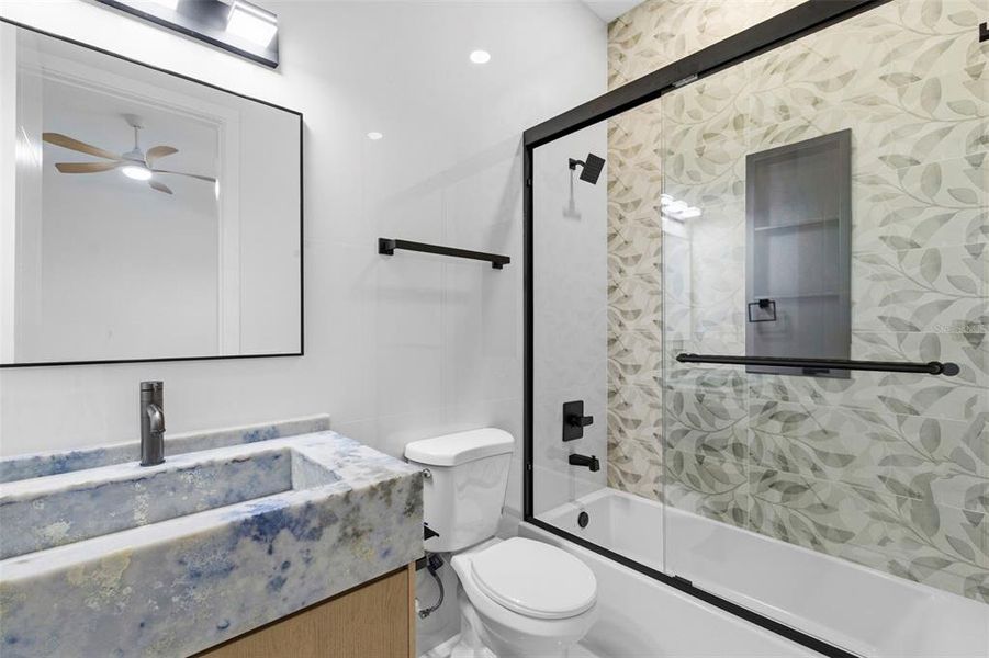 Furnished interior view inside a new home in , Safety Harbor (Image 9).