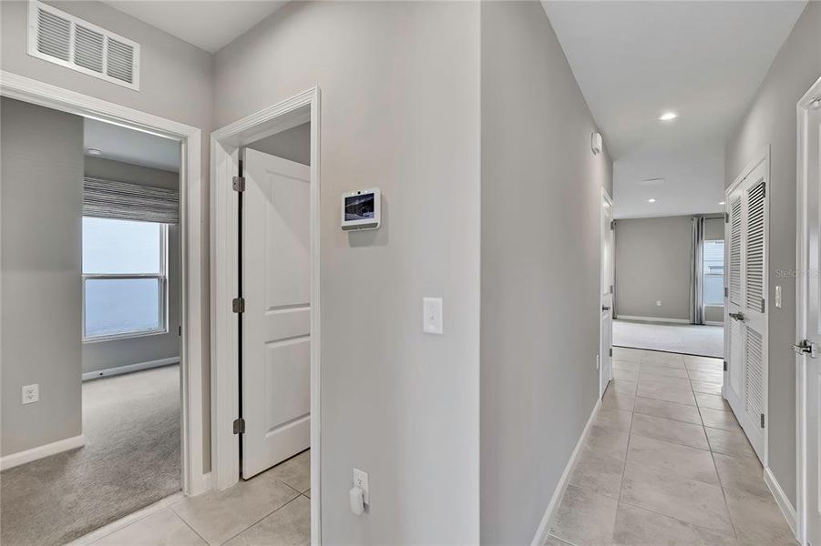 Spacious, unfurnished interior of a new home in , Sumterville (Image 24).