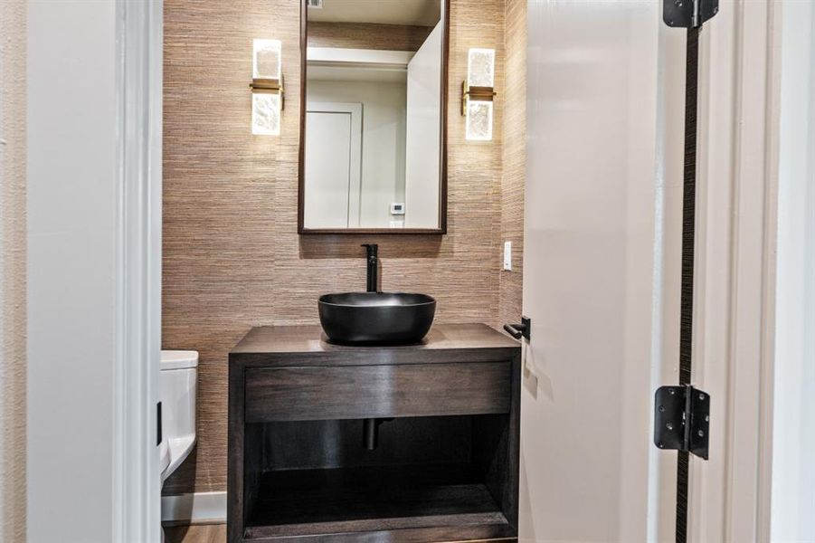 Close-up of interior finishes inside a home in , Mabank (Image 16).