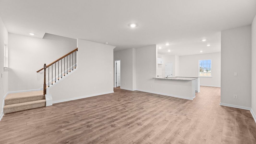 Spacious, unfurnished interior of a new home in East Ridge, Ayden (Image 16).