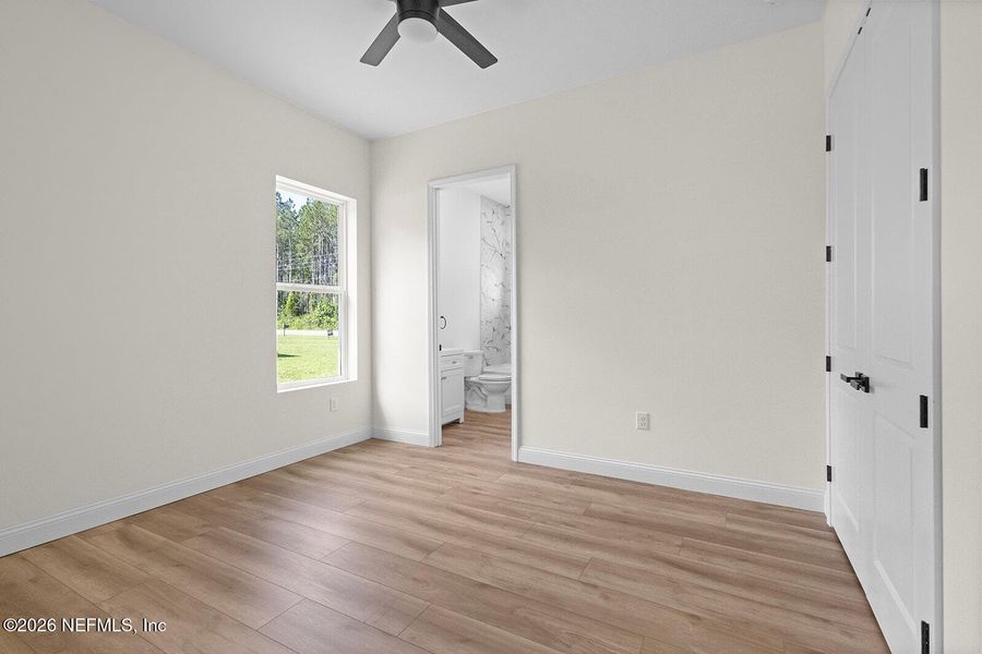 Spacious, unfurnished interior of a new home in , Yulee (Image 45).