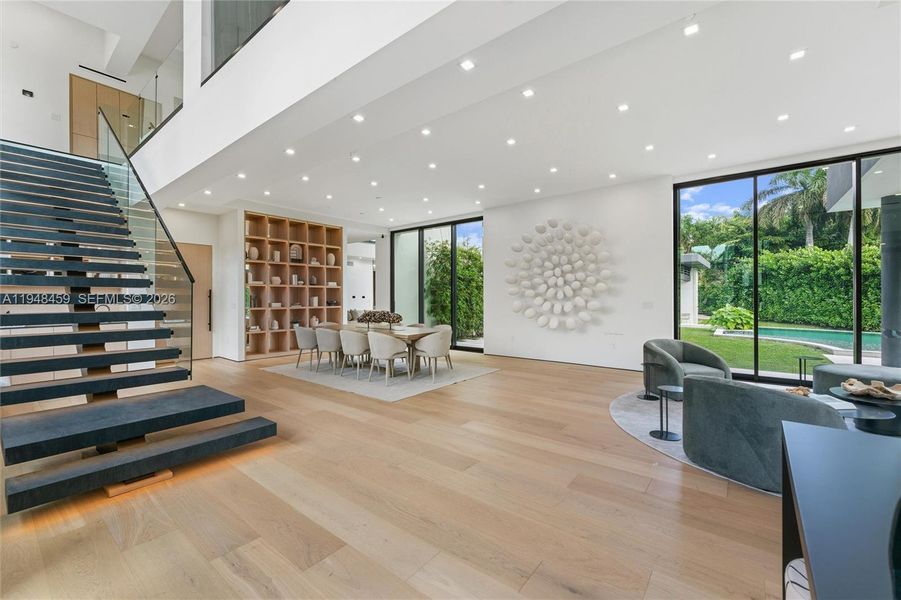 Community amenities in , Pinecrest (Image 25).