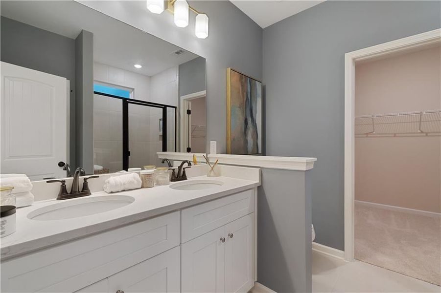 Furnished interior view inside a new home in Abbotts Crossing, Conyers (Image 22).