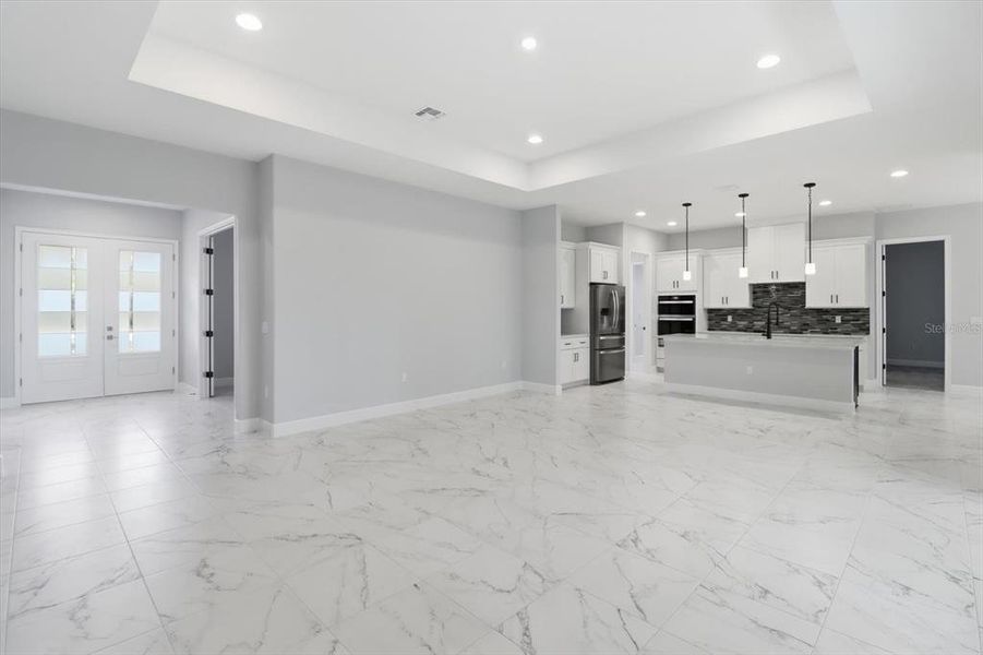Spacious, unfurnished interior of a new home in , Beverly Hills (Image 20).