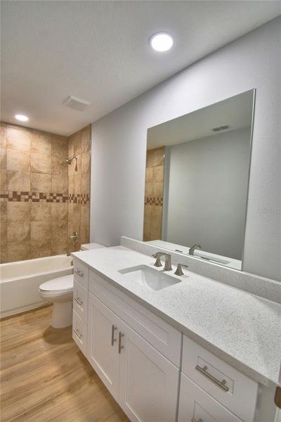 Furnished interior view inside a new home in , Bartow (Image 15).