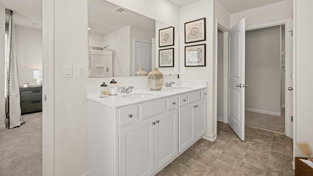 Furnished interior view inside a new home in Hughes Court, Dawsonville (Image 37).