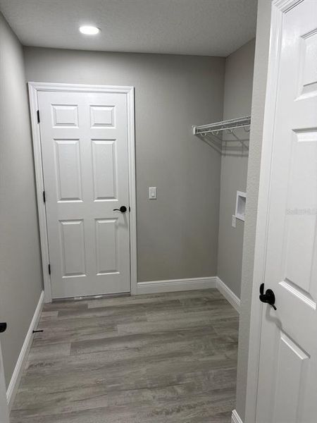 Spacious, unfurnished interior of a new home in , Citrus Springs (Image 13).