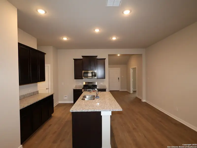 Furnished interior view inside a new home in Winding Brook, San Antonio (Image 3). Furnished interior view inside a new home in Winding Brook, San Antonio (Image 3).