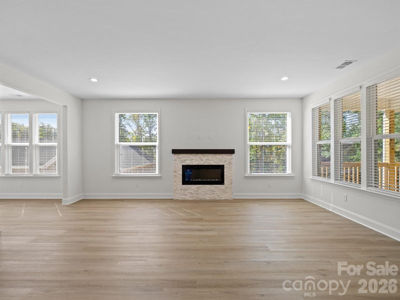 Spacious, unfurnished interior of a new home in College Place, Lancaster (Image 23).