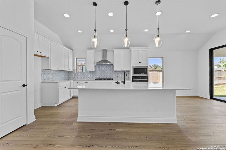 Furnished interior view inside a new home in Davis Ranch, San Antonio (Image 7). Furnished interior view inside a new home in Davis Ranch, San Antonio (Image 7).