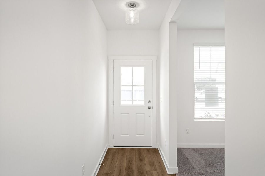 Spacious, unfurnished interior of a new home in Calista Farms, White House (Image 22).