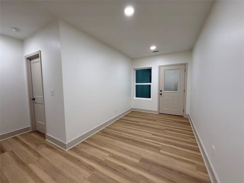 Spacious, unfurnished interior of a new home in , Calhoun (Image 20).