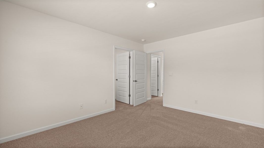 Representative unfurnished interior of a home built from the Edison by D.R. Horton in Westland, Bogart (Image 39).