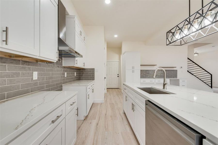 Furnished interior view inside a new home in , Dallas (Image 5).