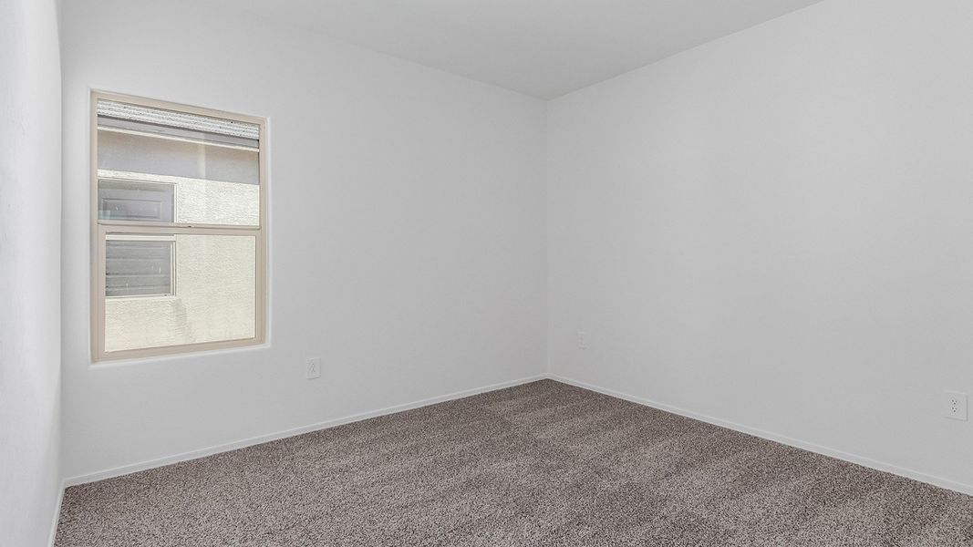Spacious, unfurnished interior of a new home in Hanson Ridge, Vail (Image 27).