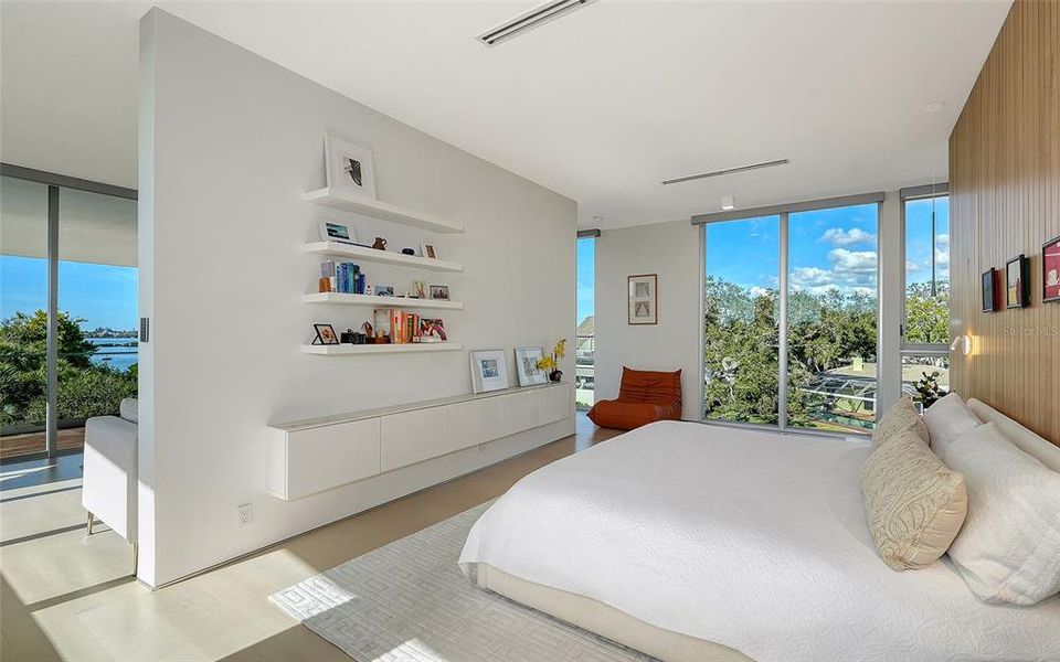 Furnished interior view inside a new home in , Sarasota (Image 9).