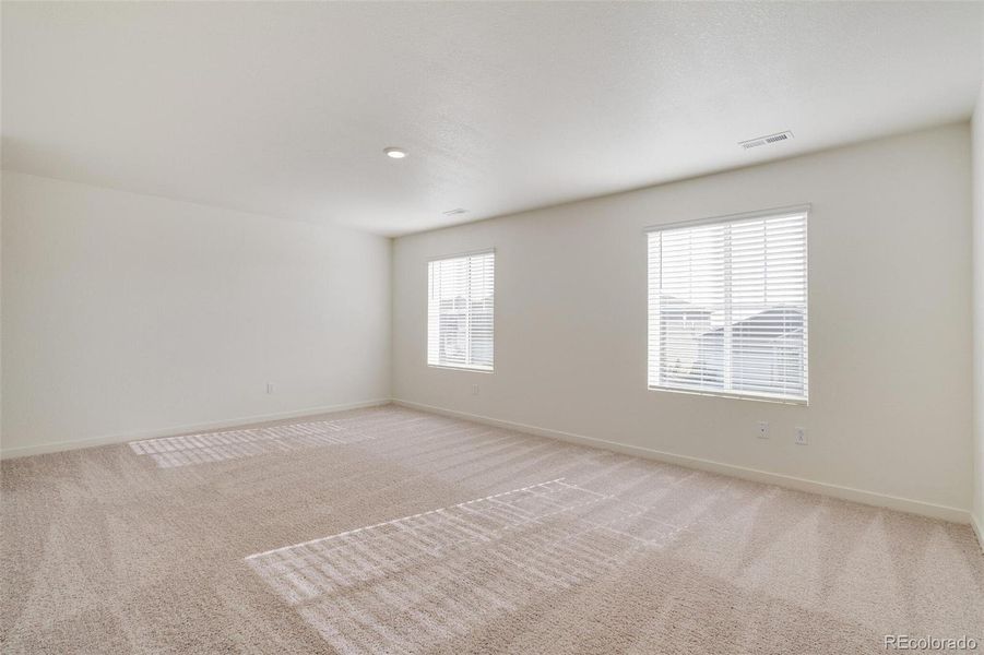 Spacious, unfurnished interior of a new home in Trails at Crowfoot, Parker (Image 19). Spacious, unfurnished interior of a new home in Trails at Crowfoot, Parker (Image 19).