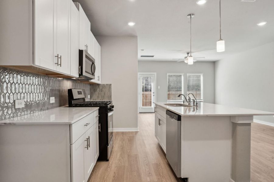 Photo is not of the actual home but is an inspirational photo of builder’s model home and may depict options, furnishings, and/or decorator features that are not included. Photo is not of the actual home but is an inspirational photo of builder’s model home and may depict options, furnishings, and/or decorator features that are not included.