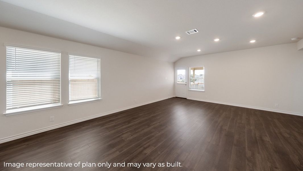 Spacious, unfurnished interior of a new home in Tamarron, Fulshear (Image 12).