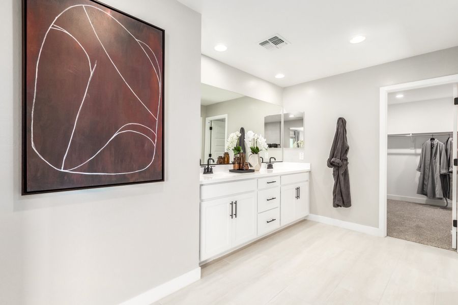 Representative furnished interior of a home built from the 40R3 by Taylor Morrison in Rancho Mercado, Surprise (Image 27).